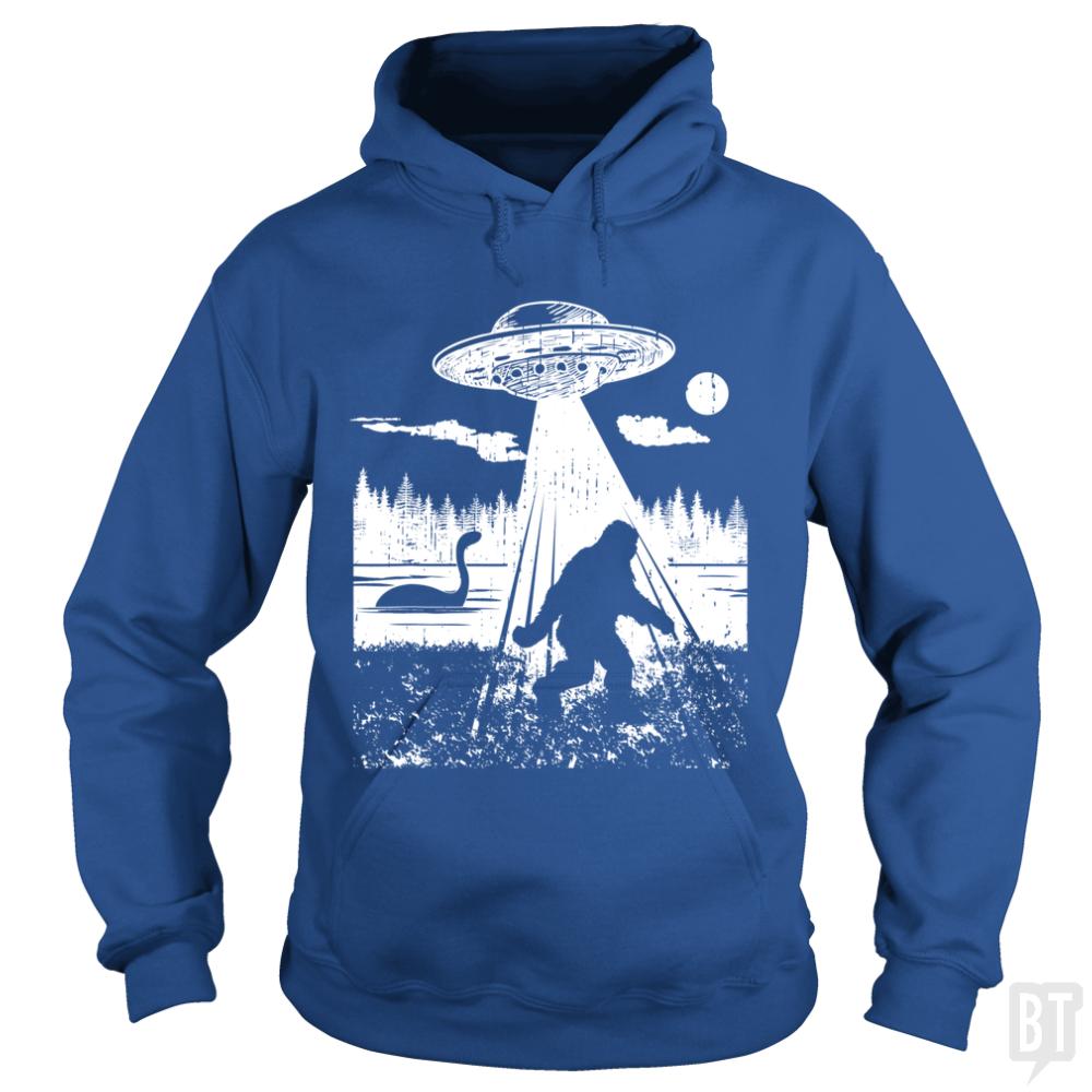Bigfoot UFO Abduction - BustedTees.com