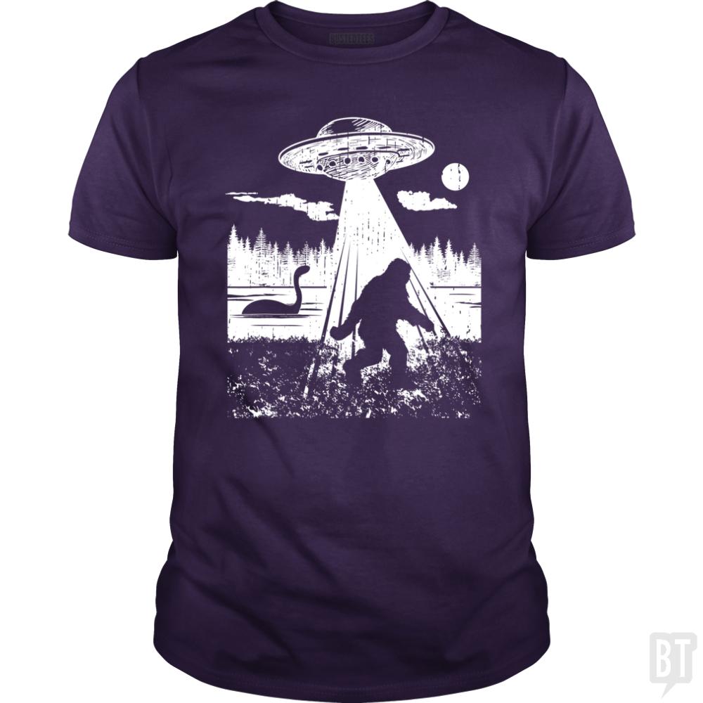 Bigfoot UFO Abduction - BustedTees.com