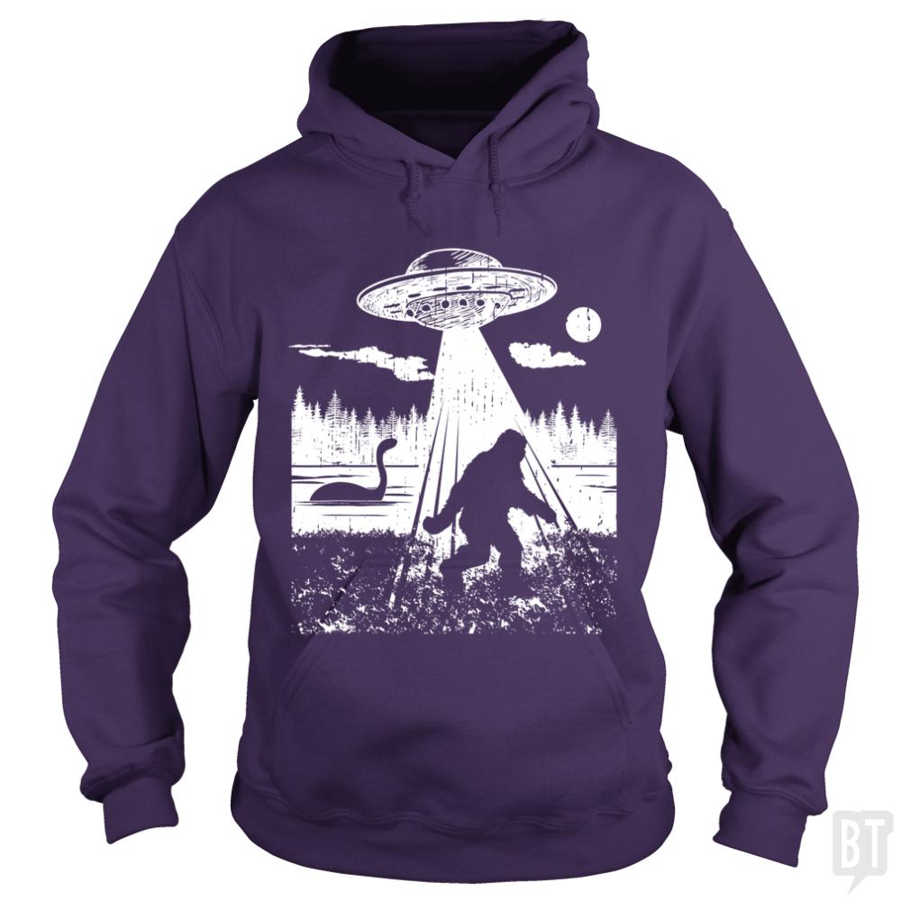 Bigfoot UFO Abduction - BustedTees.com